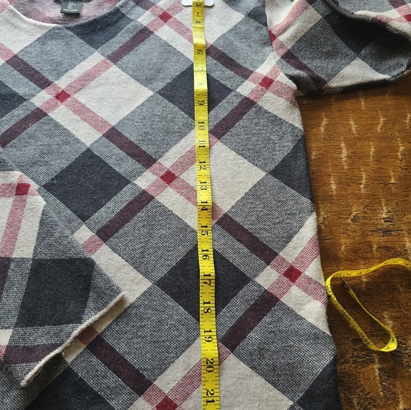 Rachel Zoe V-Neck Plaid Sweater in Black, White, and Red - Picture 7 of 8